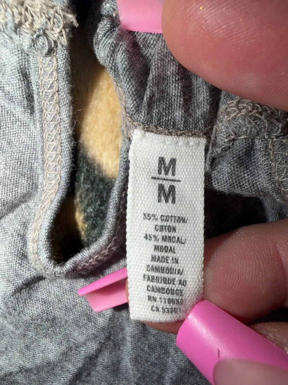 2 Tank Top Bundle - Picture 9 of 10